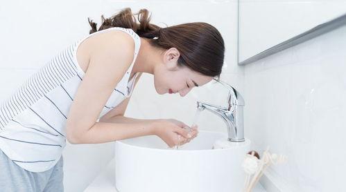 成人洗脸洗脚视频教程,成人洗脸洗脚实用教程