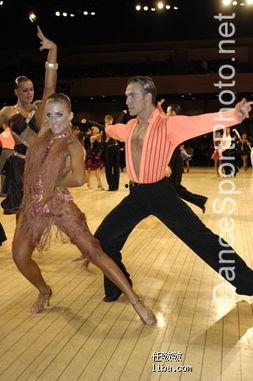 成人拉丁手势组合视频,跟随视频轻松掌握舞动魅力